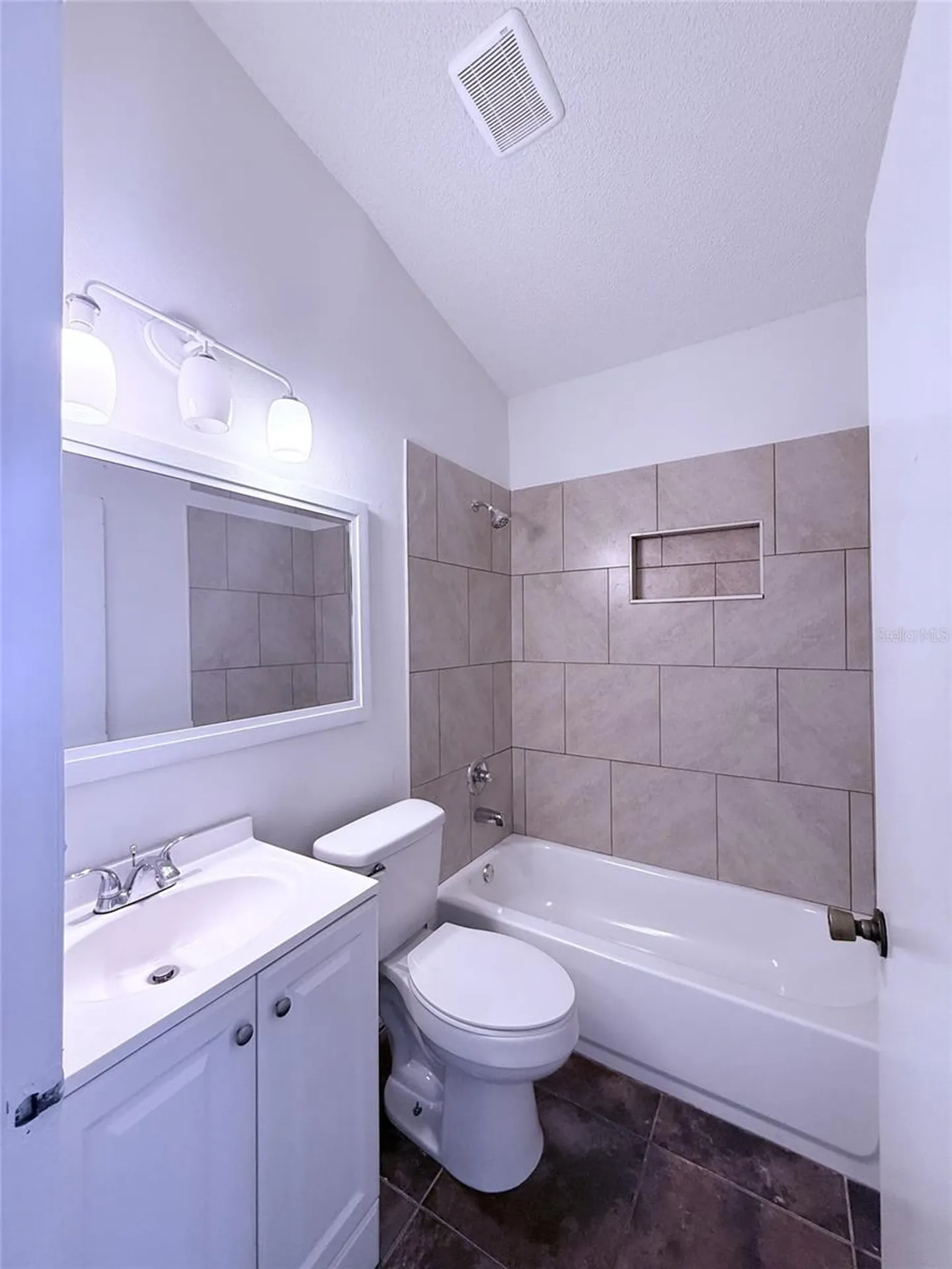 7219 Edgewater Shores Court Orlando FL 32810