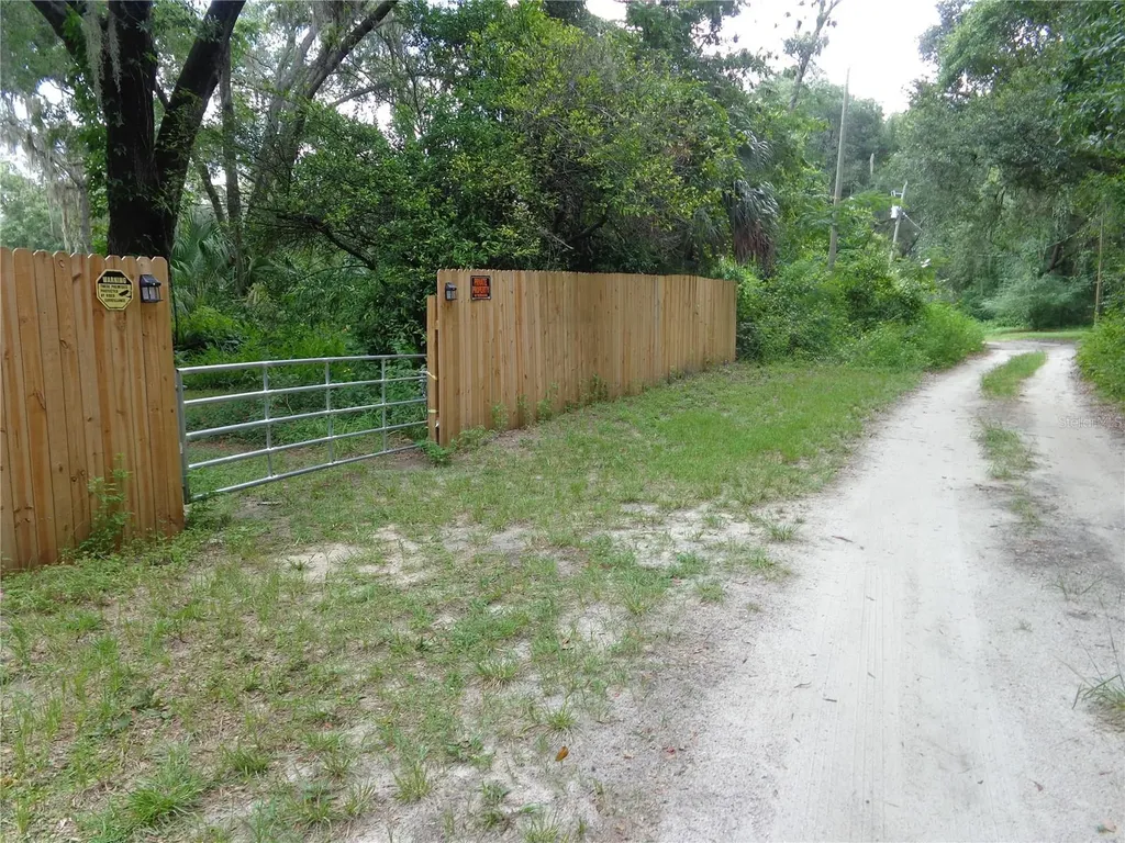 2878 NE 161st Street Citra FL 32113