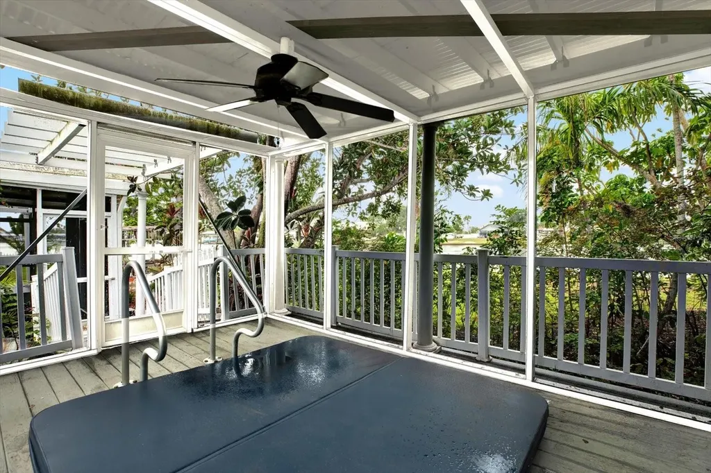 102 W North Branch Road Ruskin FL 33570