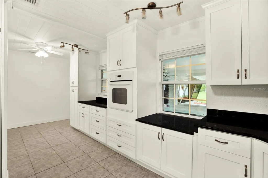 102 W North Branch Road Ruskin FL 33570
