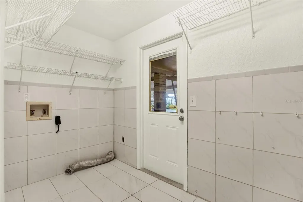 102 W North Branch Road Ruskin FL 33570