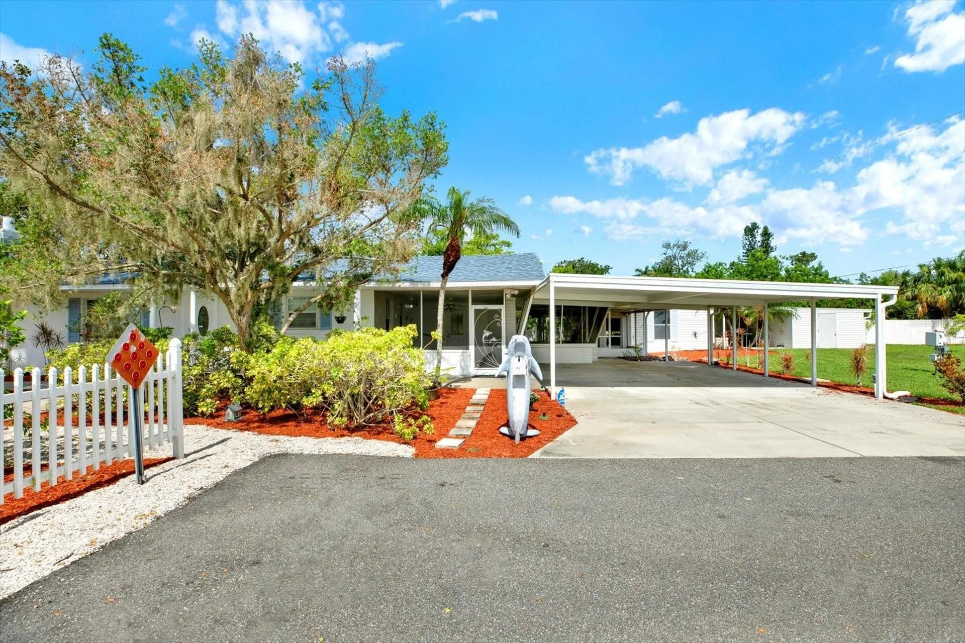 102 W North Branch Road Ruskin FL 33570