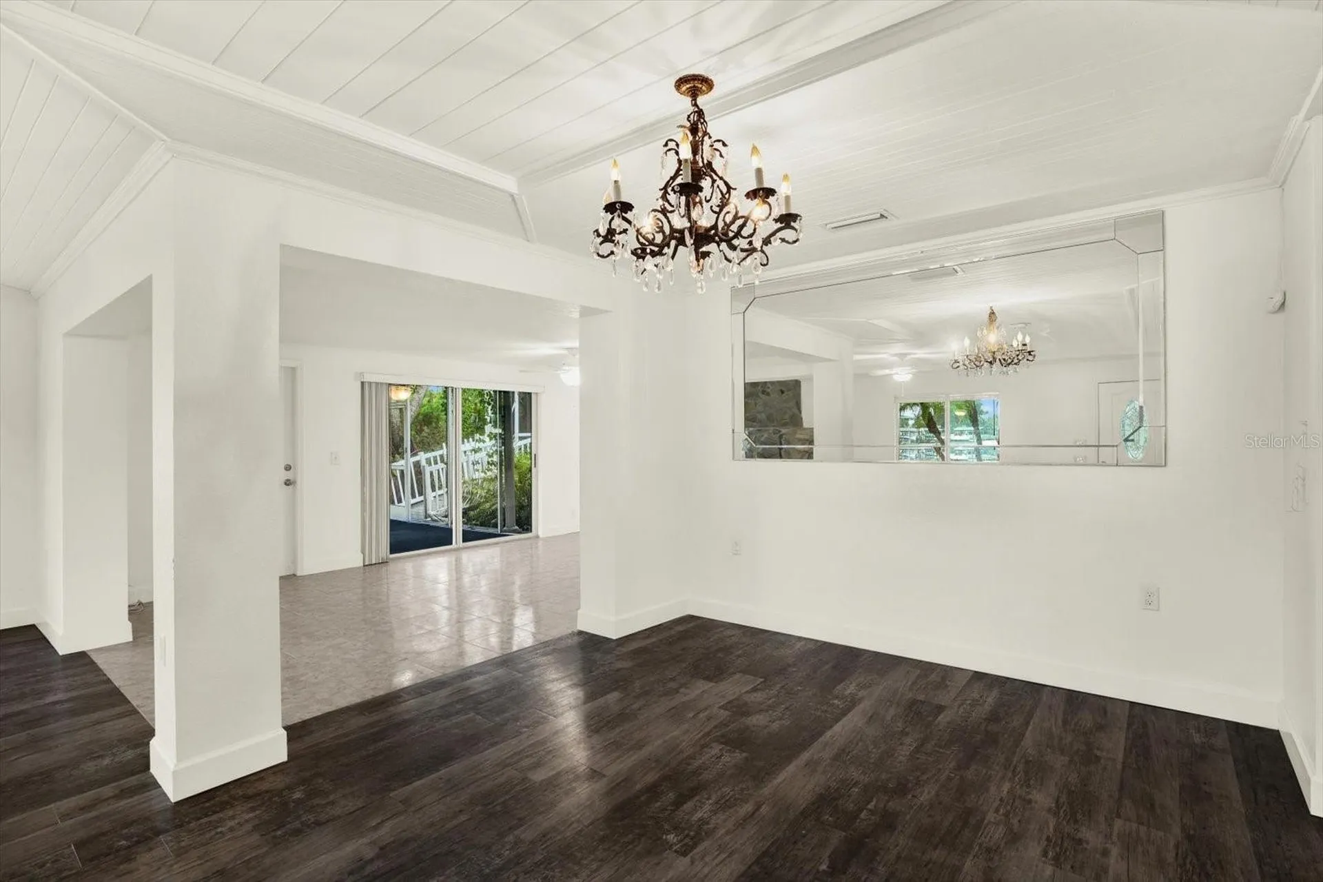 102 W North Branch Road Ruskin FL 33570