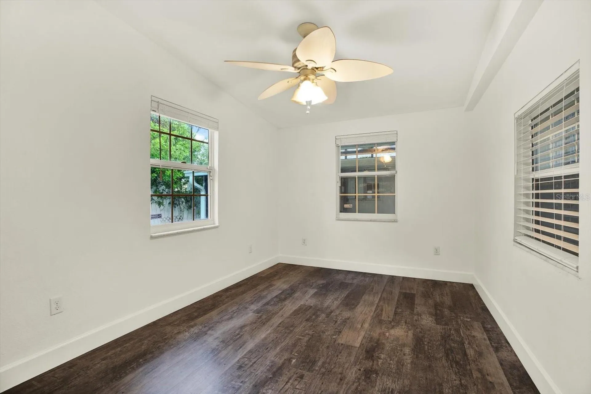 102 W North Branch Road Ruskin FL 33570