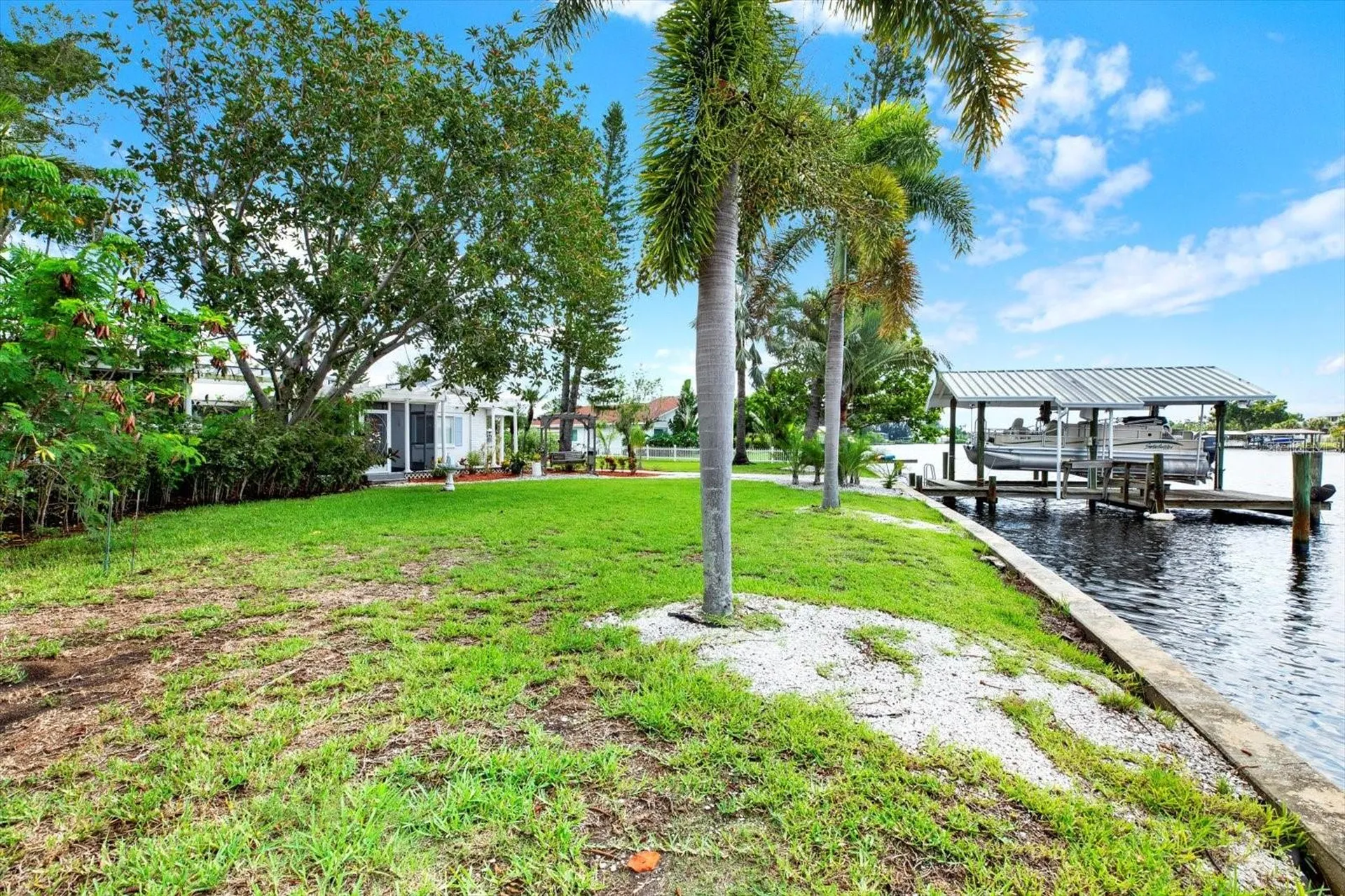 102 W North Branch Road Ruskin FL 33570