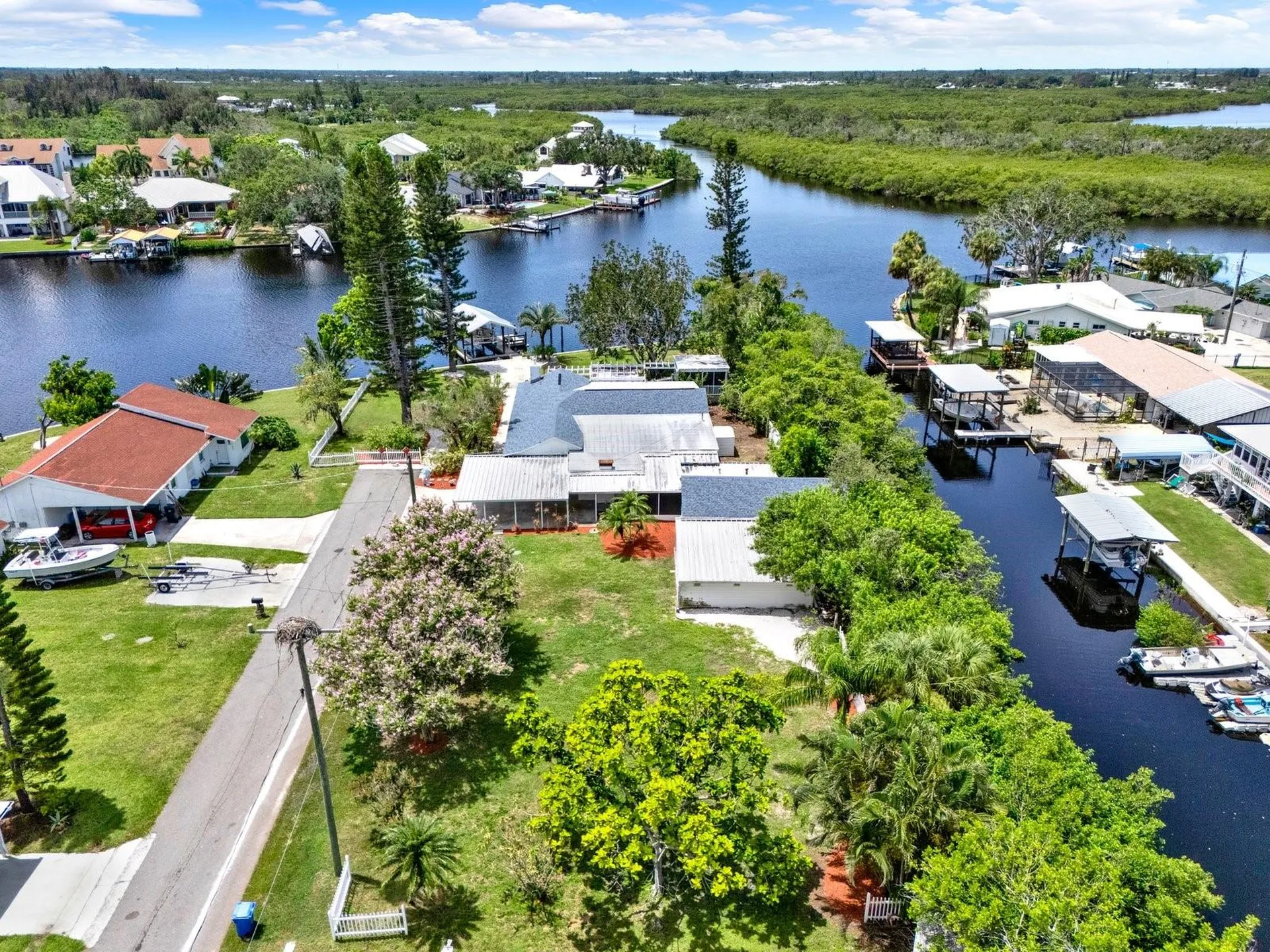 102 W North Branch Road Ruskin FL 33570