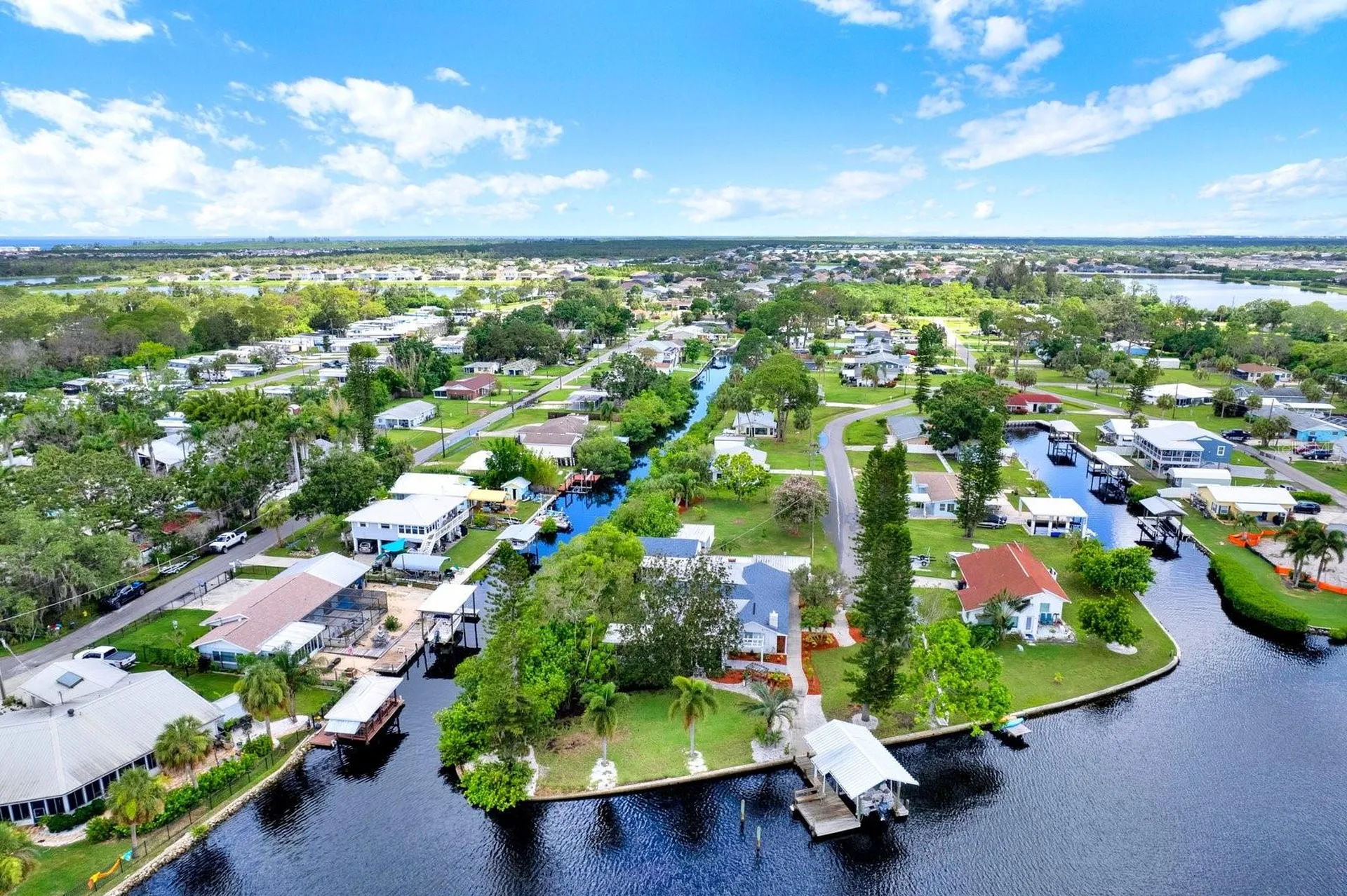 102 W North Branch Road Ruskin FL 33570