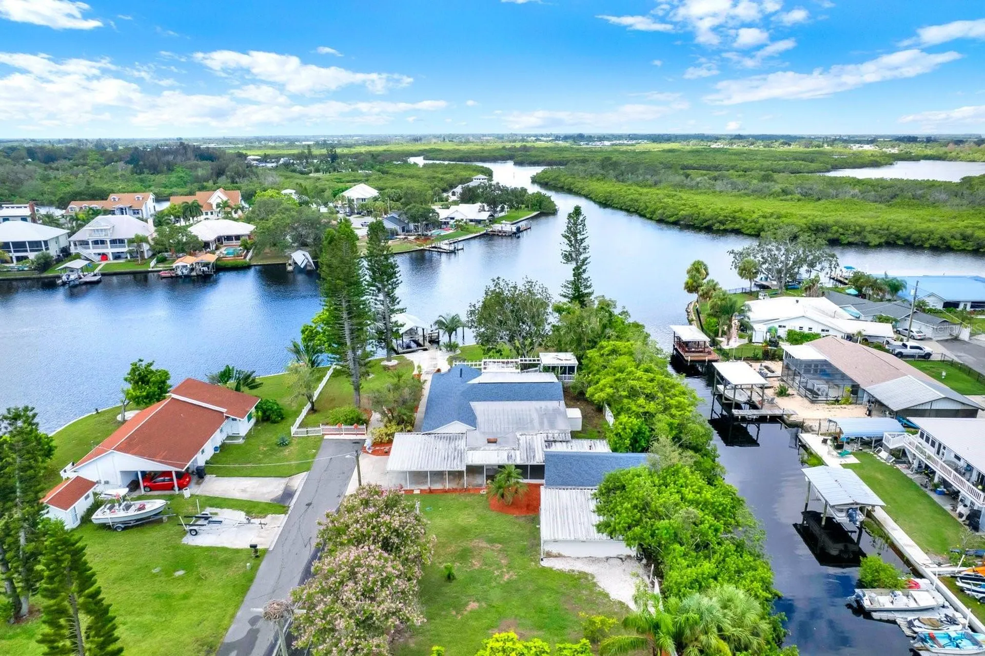 102 W North Branch Road Ruskin FL 33570
