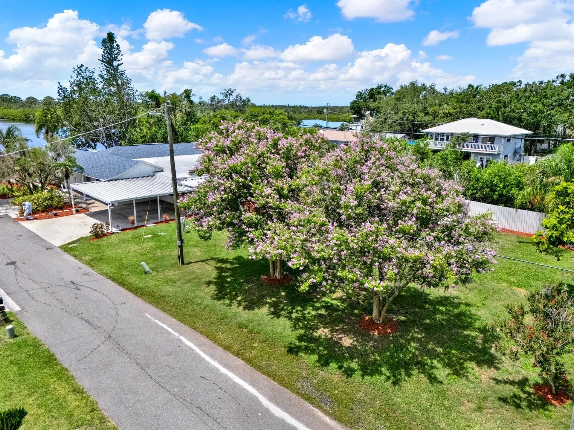 102 W North Branch Road Ruskin FL 33570