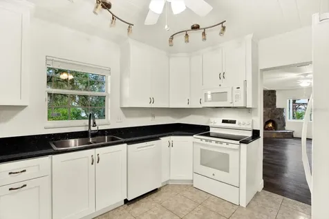 102 W North Branch Road Ruskin FL 33570