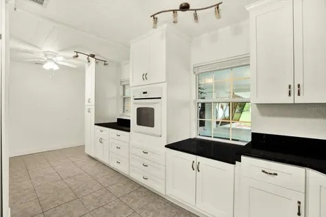 102 W North Branch Road Ruskin FL 33570