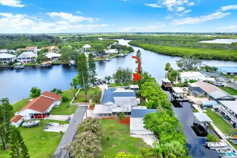 102 W North Branch Road Ruskin FL 33570