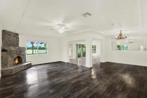 102 W North Branch Road Ruskin FL 33570