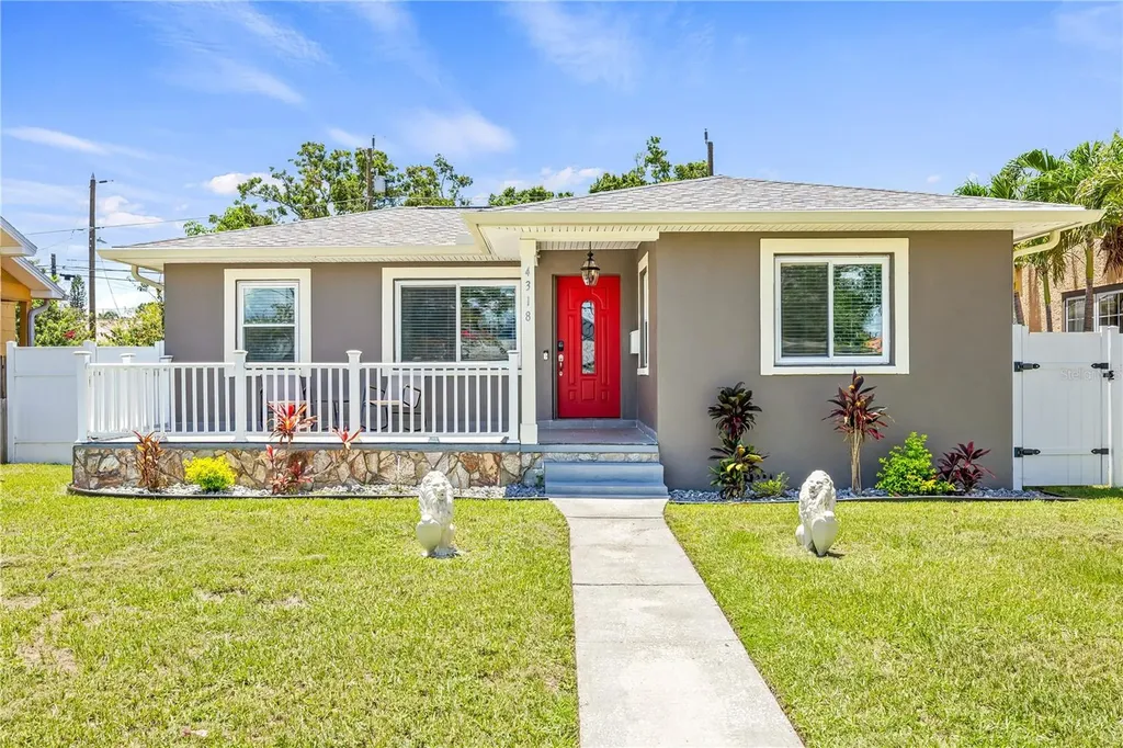 4318 1st Avenue S St Petersburg FL 33711