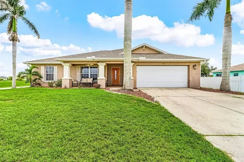 127 El Dorado Boulevard N Cape Coral FL 33993