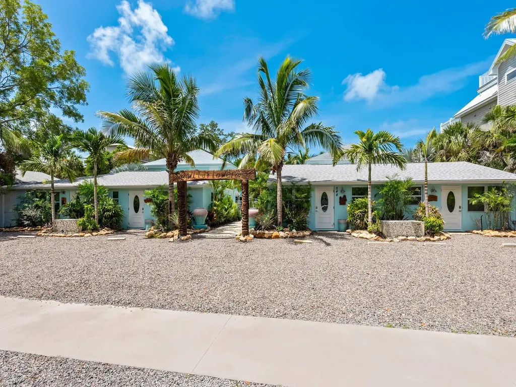 544 Canal Road Sarasota FL 34242