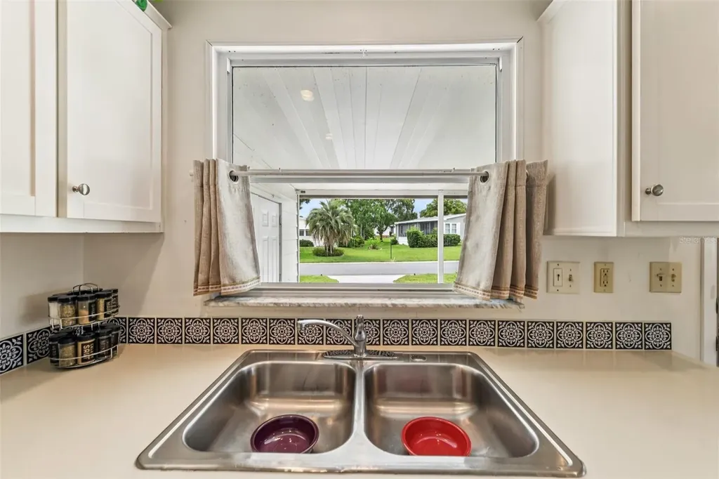 1802 Petunia Lane The Villages FL 32159