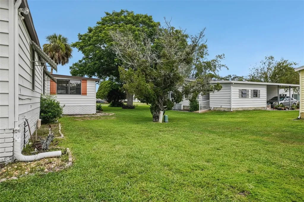1802 Petunia Lane The Villages FL 32159
