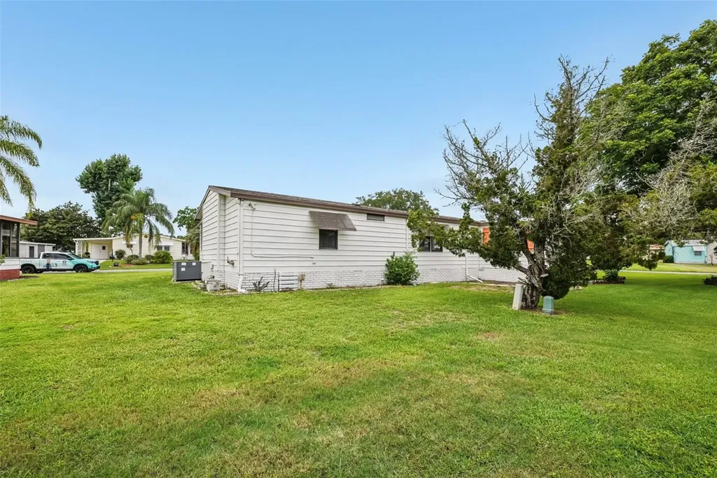 1802 Petunia Lane The Villages FL 32159