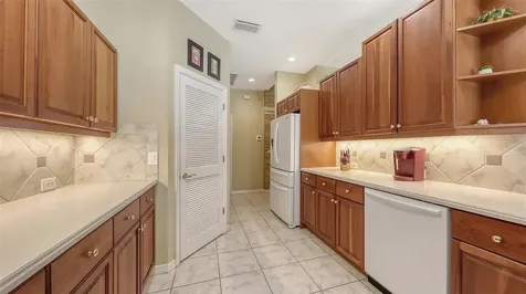 7012 Treymore Court Sarasota FL 34243