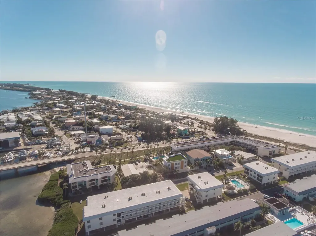 111 6th Street N Bradenton Beach FL 34217