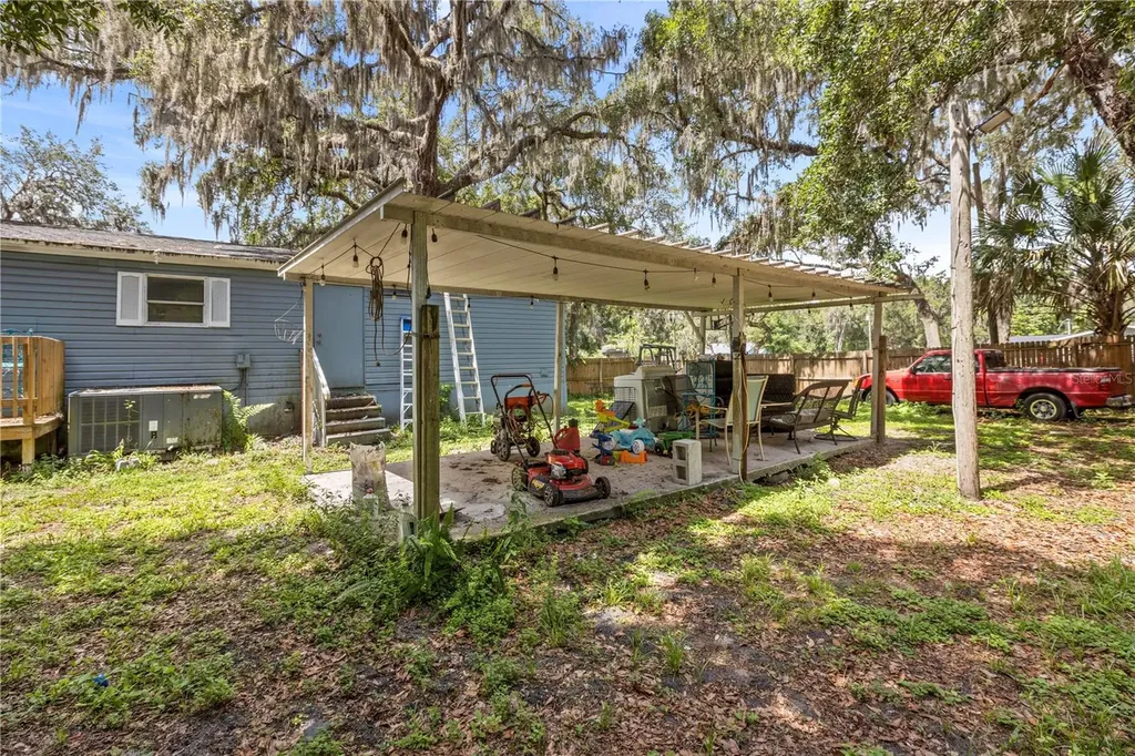 2712 Berdetta Street Leesburg FL 34748