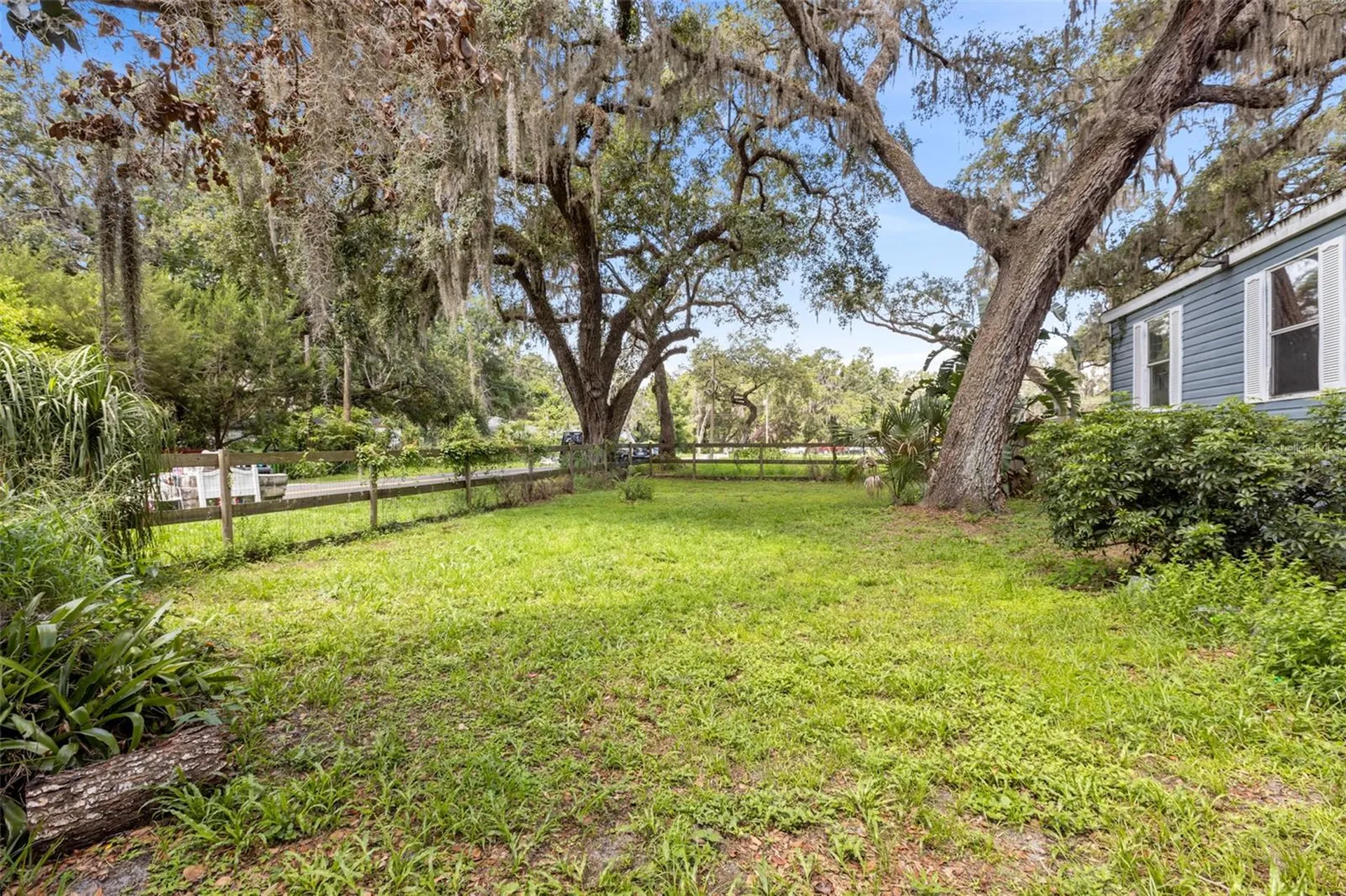 2712 Berdetta Street Leesburg FL 34748