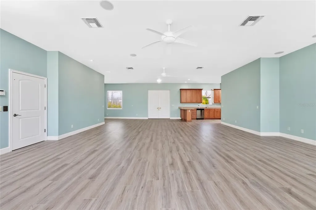 1930 Massachusetts Avenue Englewood FL 34224