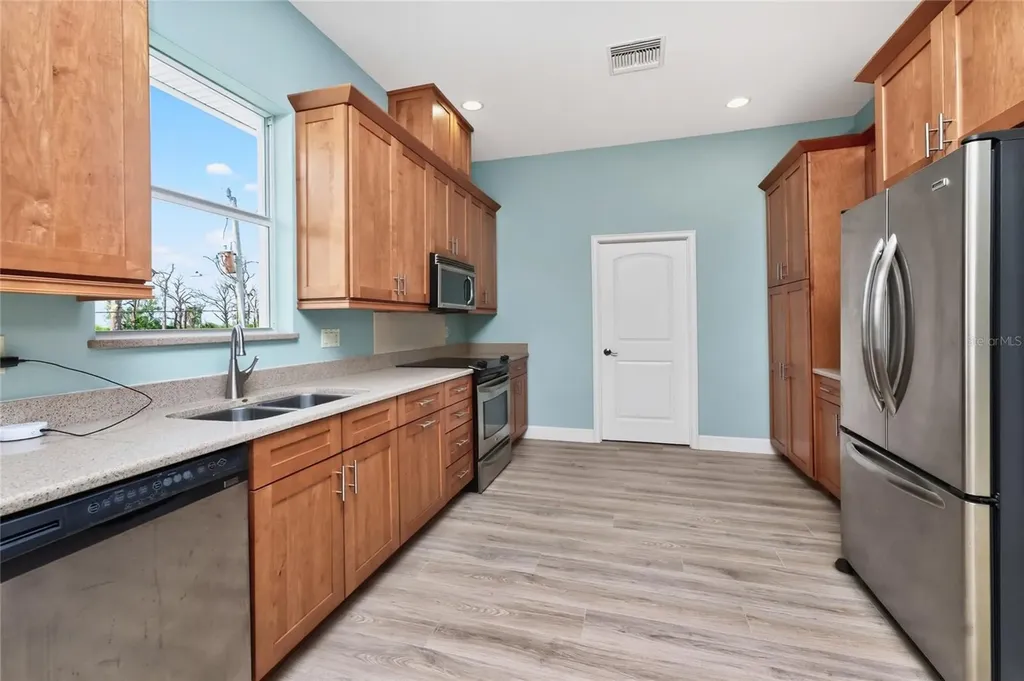 1930 Massachusetts Avenue Englewood FL 34224