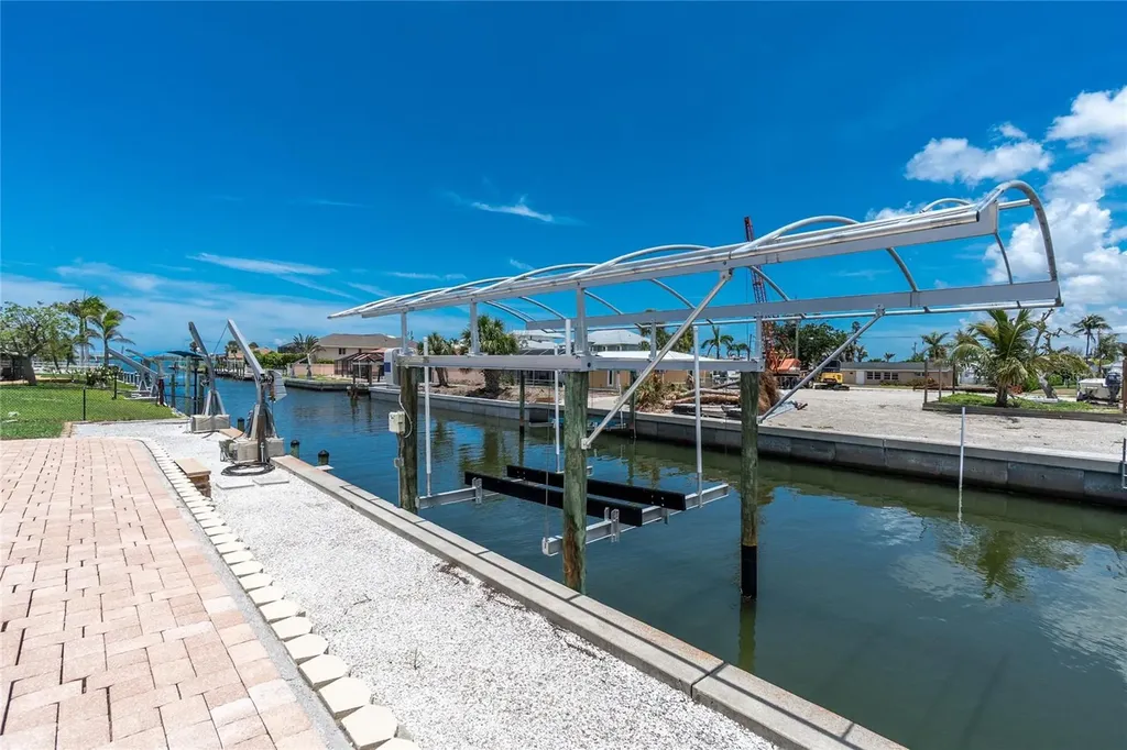 1930 Massachusetts Avenue Englewood FL 34224
