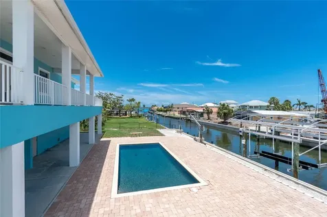 1930 Massachusetts Avenue Englewood FL 34224