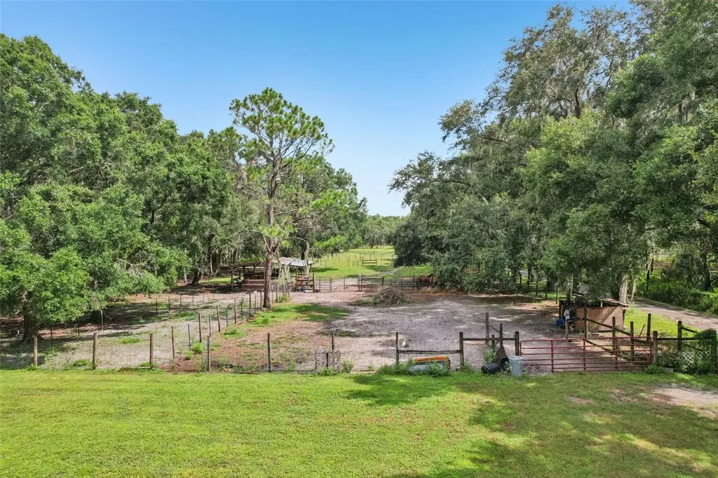 5321 Bruton Road Plant City FL 33565