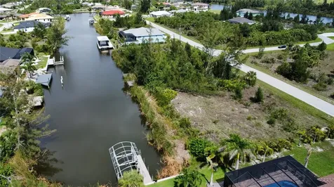 10462 Poughkeepsie Circle Port Charlotte FL 33981