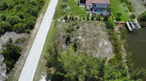 10462 Poughkeepsie Circle Port Charlotte FL 33981