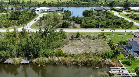 10462 Poughkeepsie Circle Port Charlotte FL 33981