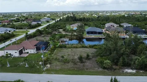 10462 Poughkeepsie Circle Port Charlotte FL 33981