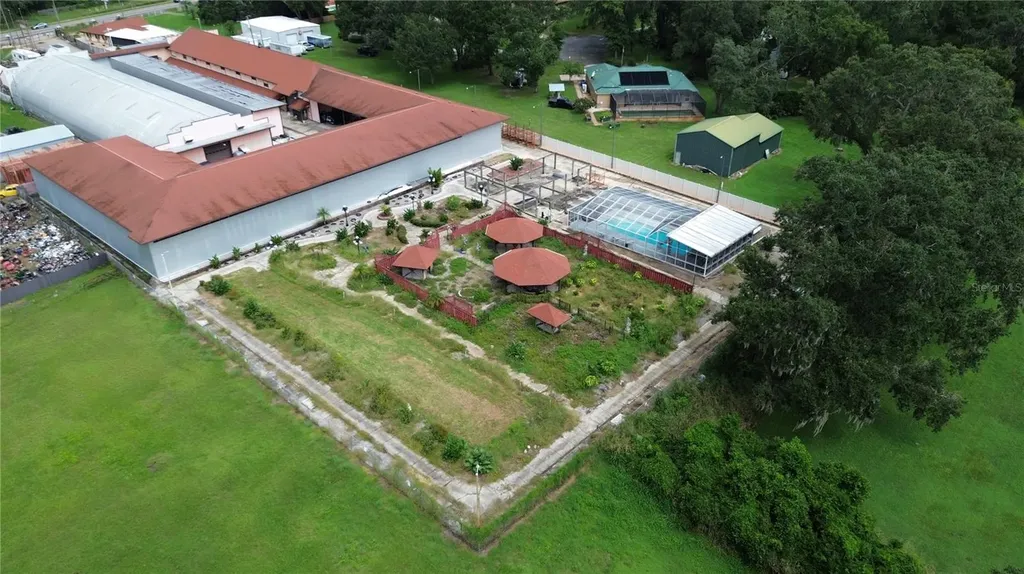 13309 E Us 92 Highway Dover FL 33527