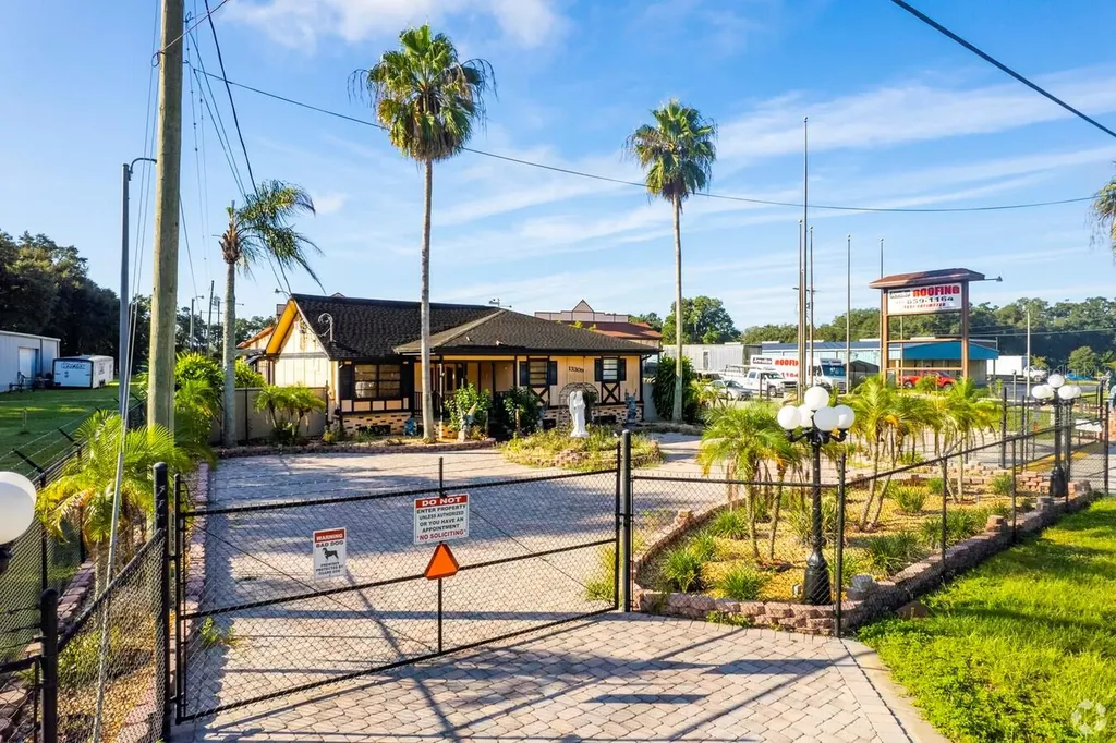 13309 E Us 92 Highway Dover FL 33527