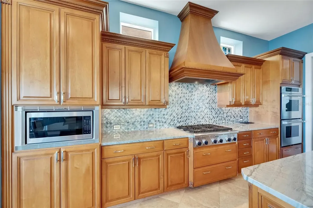 6418 Bright Bay Court Apollo Beach FL 33572