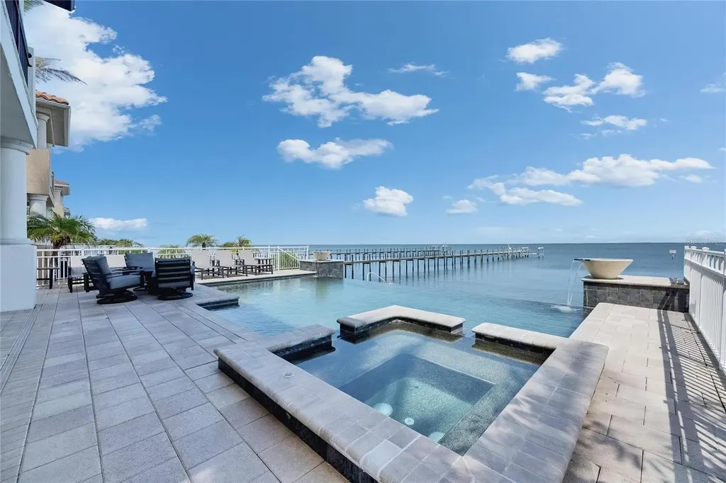 6418 Bright Bay Court Apollo Beach FL 33572