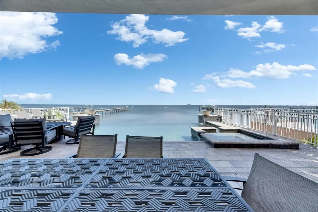 6418 Bright Bay Court Apollo Beach FL 33572