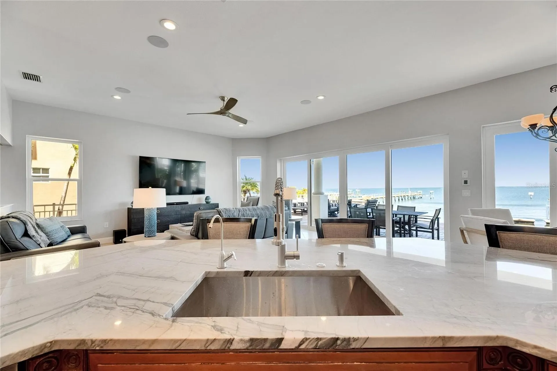6418 Bright Bay Court Apollo Beach FL 33572