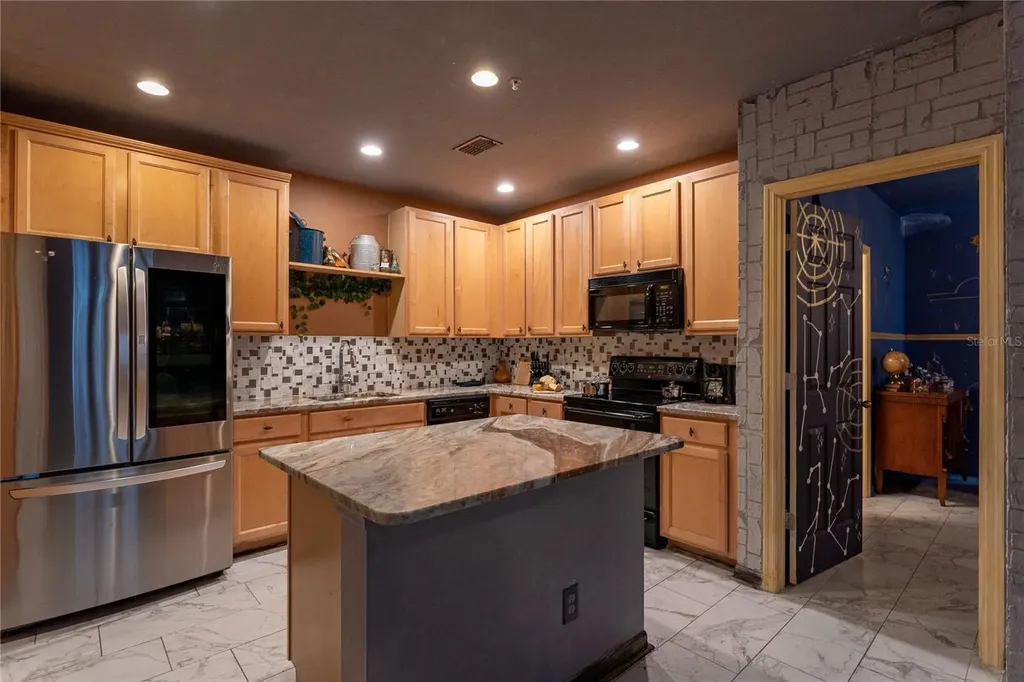 2041 Lacie Jo Lane Kissimmee FL 34743