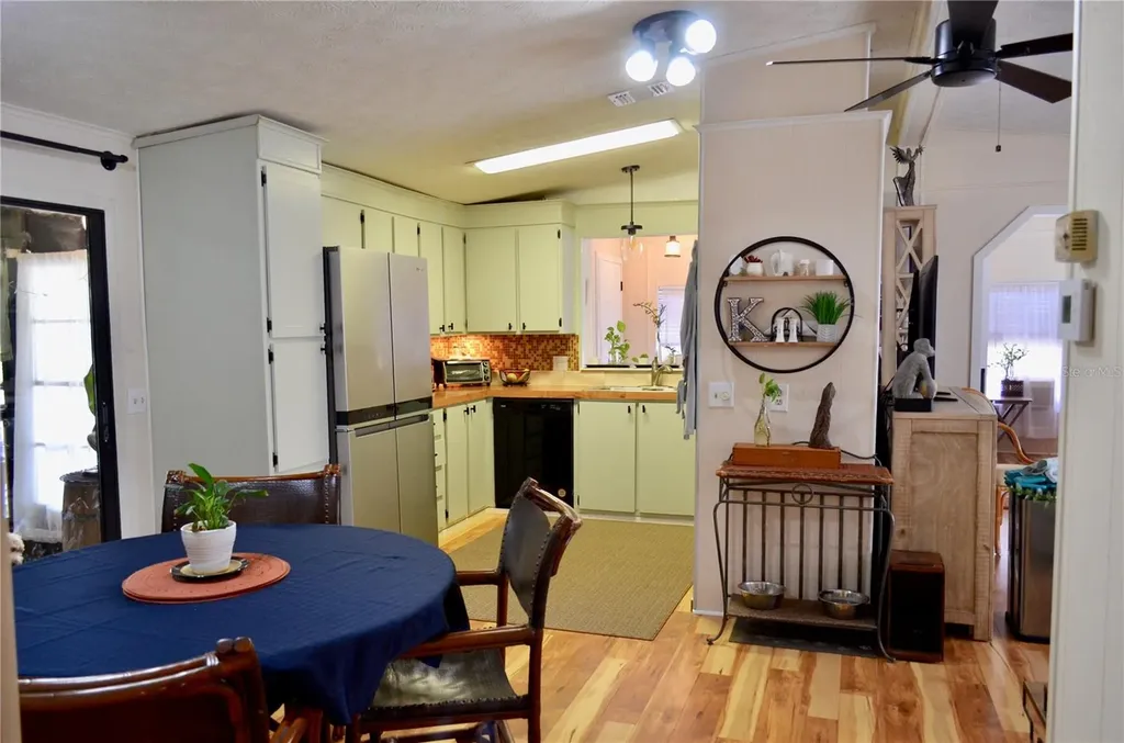 8031 SE Homestead Avenue Hobe Sound FL 33455