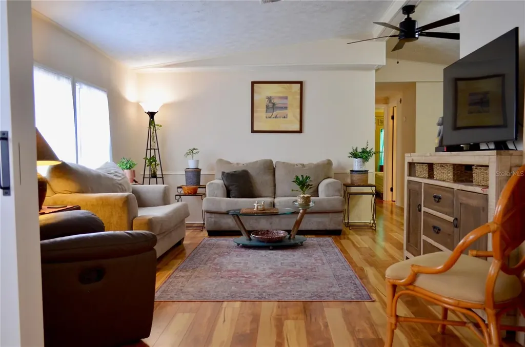 8031 SE Homestead Avenue Hobe Sound FL 33455