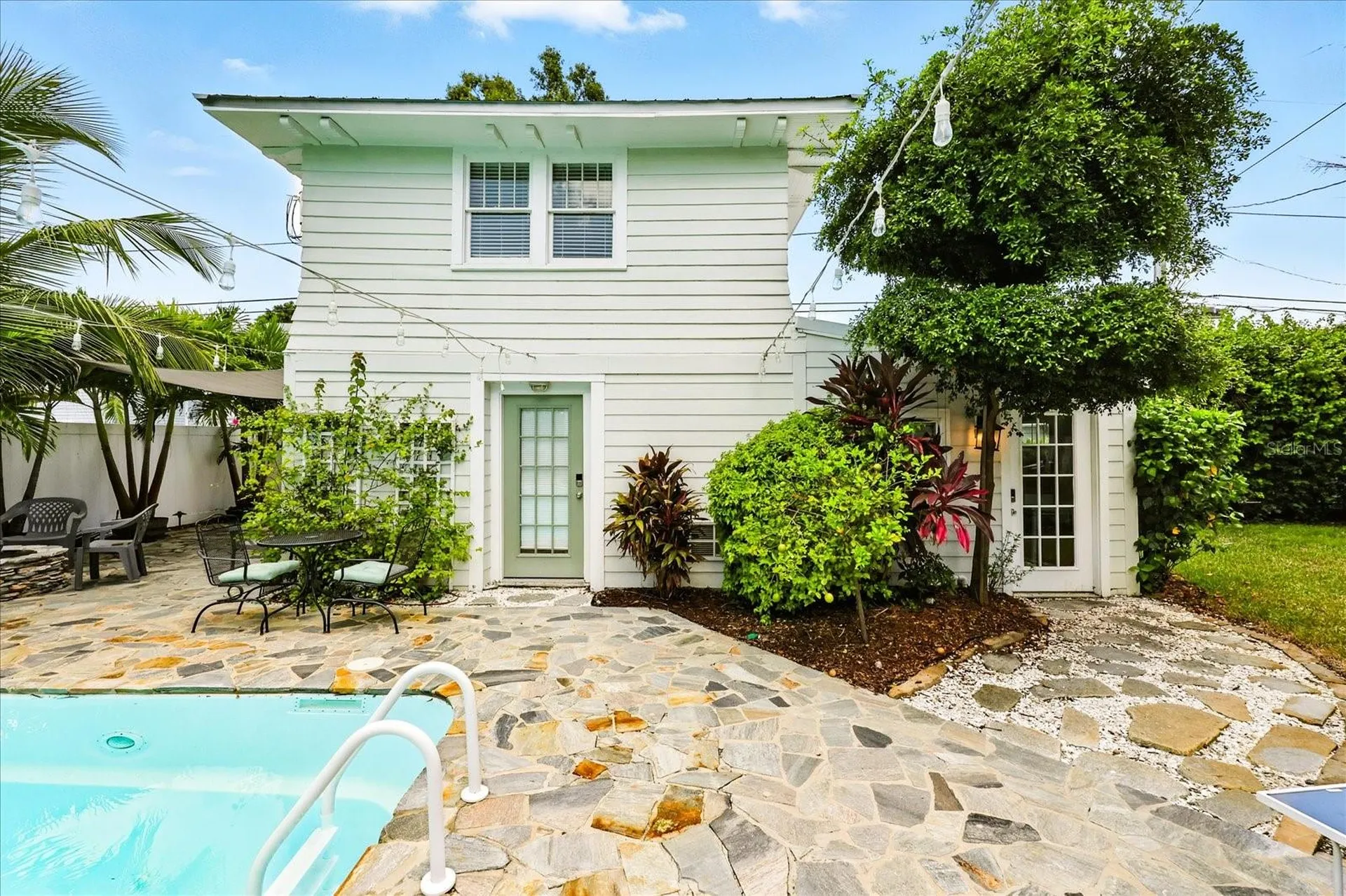 235 10th Avenue NE St Petersburg FL 33701