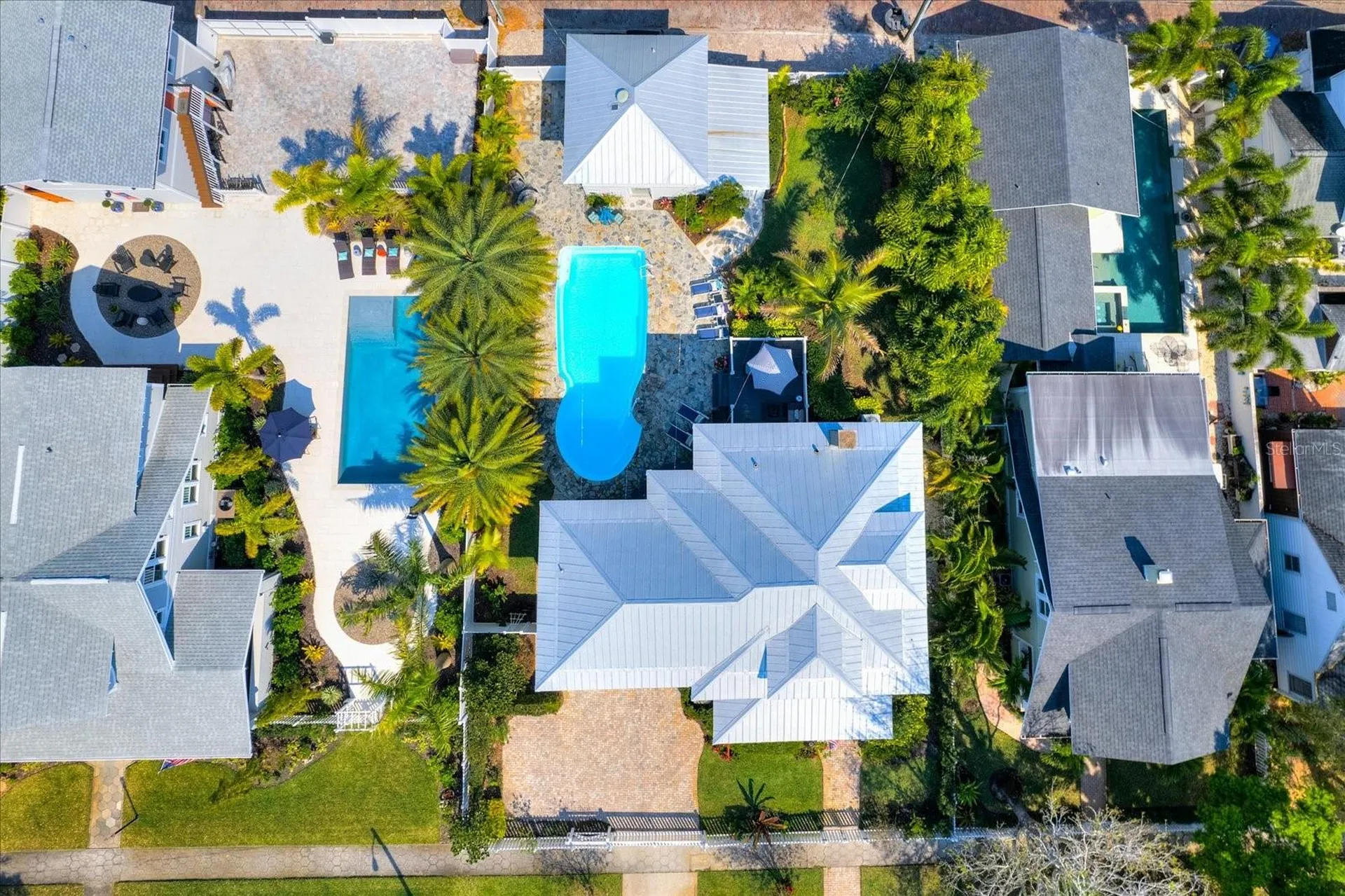 235 10th Avenue NE St Petersburg FL 33701