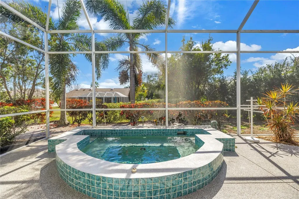 8616 15th Avenue NW Bradenton FL 34209