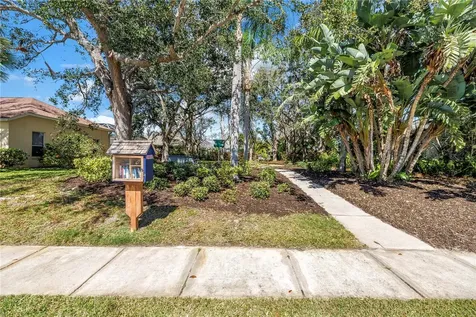 8616 15th Avenue NW Bradenton FL 34209