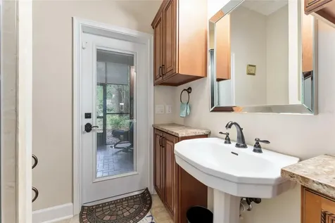 552 NW 136th Street Newberry FL 32669